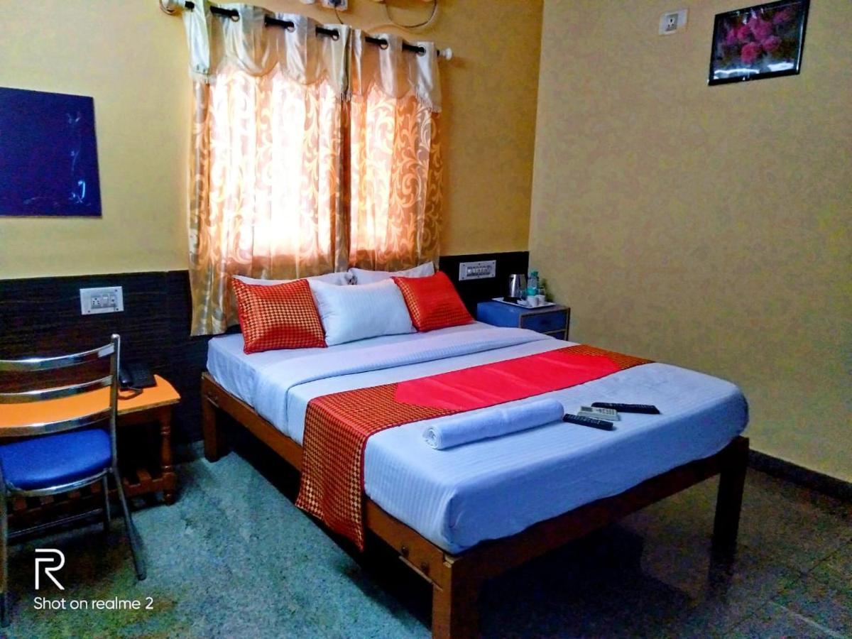Oyo 75854 Hotel Harsha Residency Bangalore Dış mekan fotoğraf
