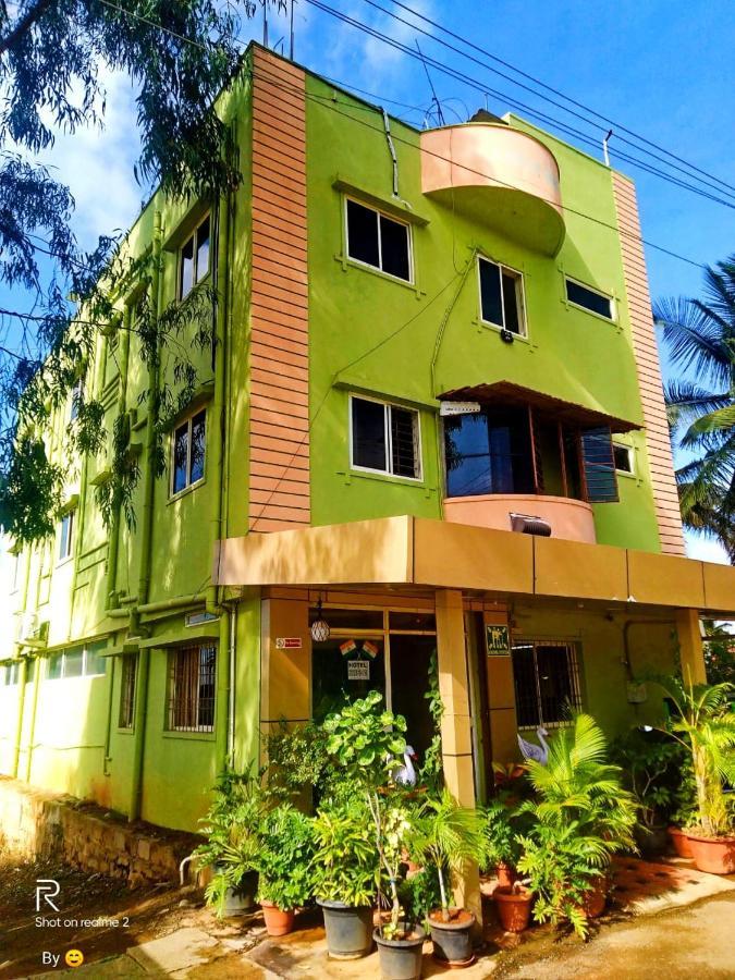 Oyo 75854 Hotel Harsha Residency Bangalore Dış mekan fotoğraf