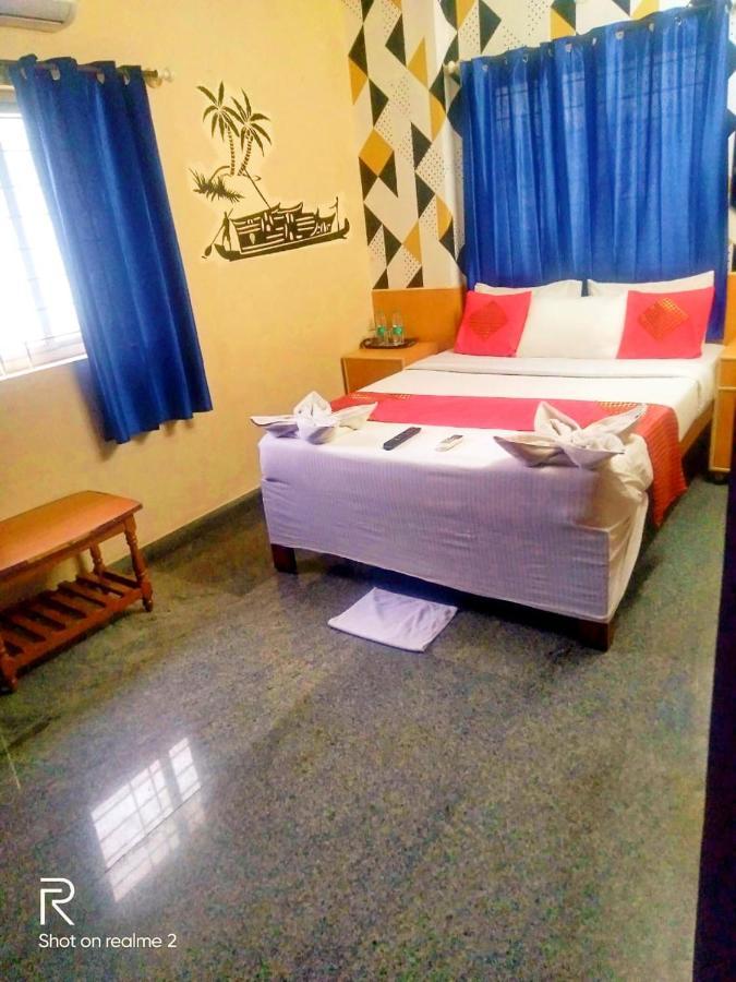 Oyo 75854 Hotel Harsha Residency Bangalore Dış mekan fotoğraf