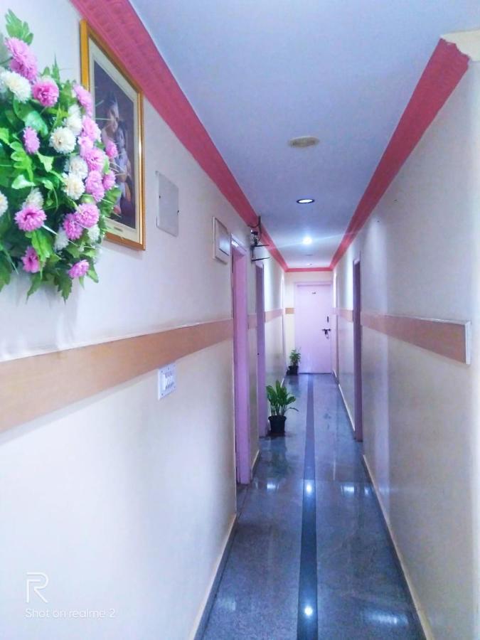 Oyo 75854 Hotel Harsha Residency Bangalore Dış mekan fotoğraf
