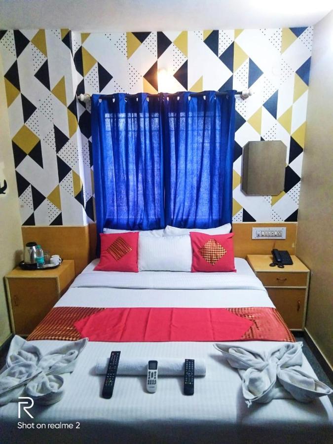Oyo 75854 Hotel Harsha Residency Bangalore Dış mekan fotoğraf