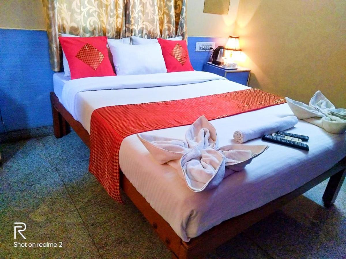 Oyo 75854 Hotel Harsha Residency Bangalore Dış mekan fotoğraf